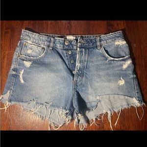 Zara Booty shorts size 10